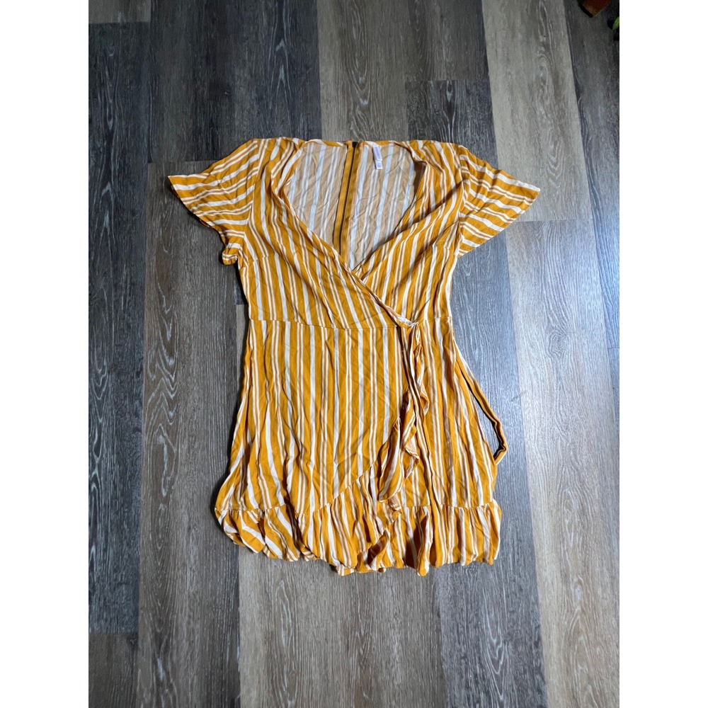 Xhilaration Wrap Mini Dress Womens Large Yellow White Excellent Striped Ruffle